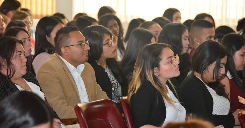 COMPARTIR DE CONOCIMIENTOS EN JORNADA DE ACTUALIZACIÓN DE NUTRICIÓN Y DIETÉTICA