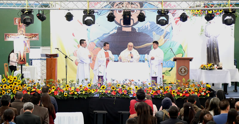 COMUNIDAD UNIVERSITARIA CELEBRÓ EUCARISTÍA EN HOMENAJE A SAN FRANCISCO DE ASÍS