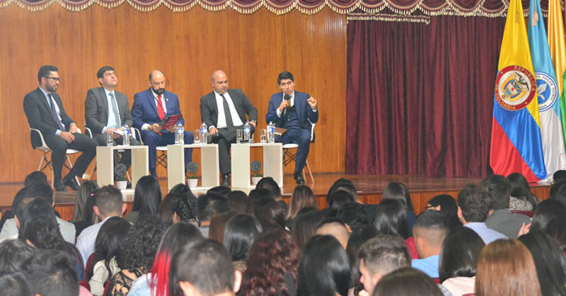 CUATRO UNIVERSIDADES EN FORO REGIONAL DE CONSULTORIOS JURÍDICOS