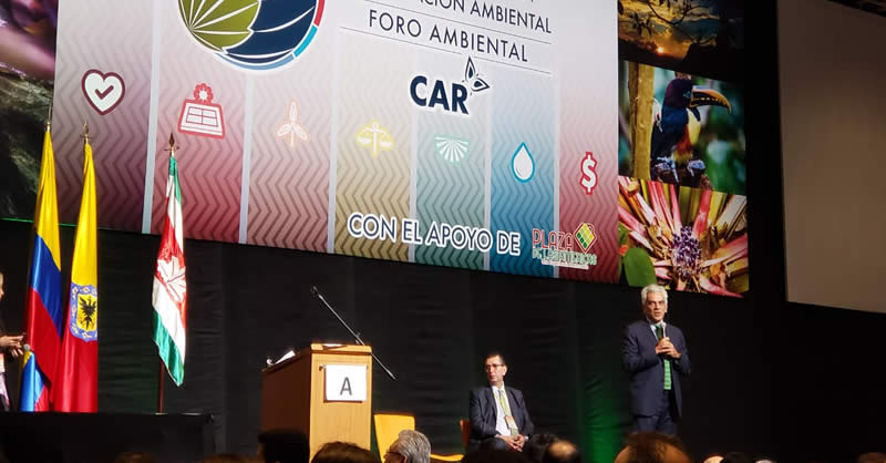 DOCENTES Y ESTUDIANTES PRESENTAN PROYECTOS EN CONGRESO NACIONAL DE INVESTIGACIÓN E INNOVACIÓN AMBIENTAL