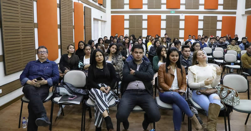 EL LITIGIO DE ESTUDIANTES EN V ENCUENTRO DE DIÁLOGOS SOBRE EL DERECHO