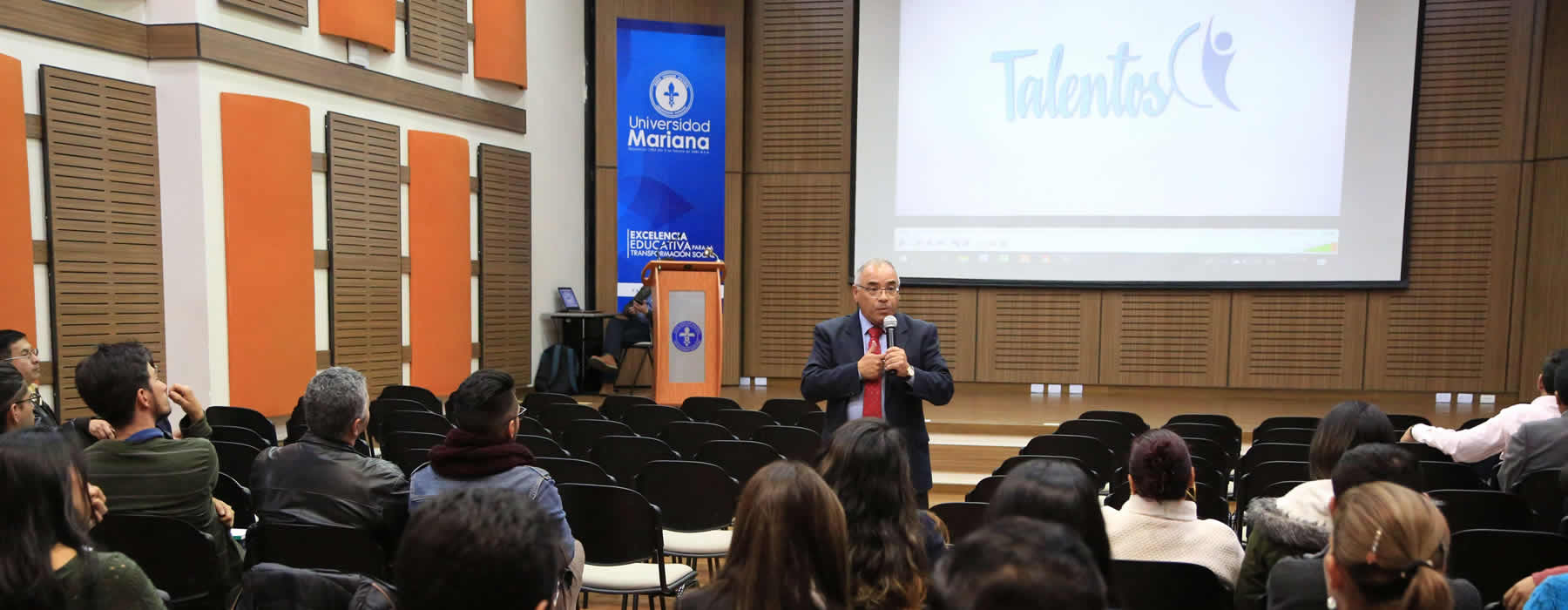 BIENVENIDA E INDUCCIÓN A DOCENTES NUEVOS