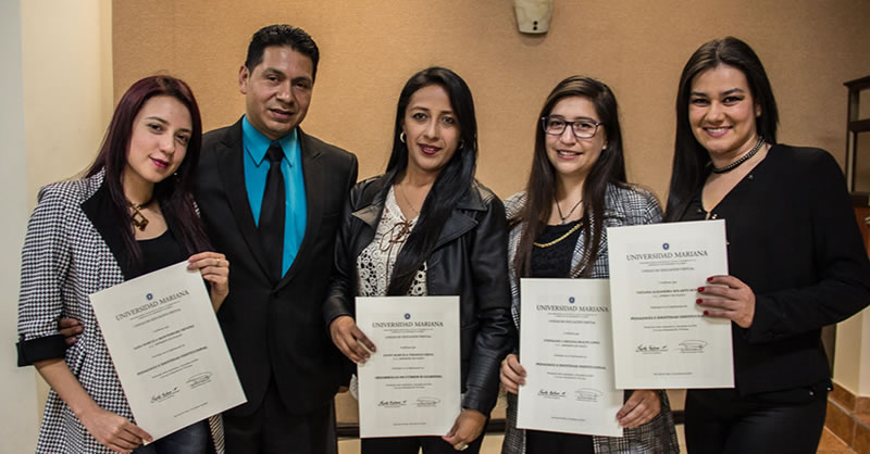 55 DOCENTES CERTIFICADOS EN B-LEARNING Y PEDAGOGÍA
