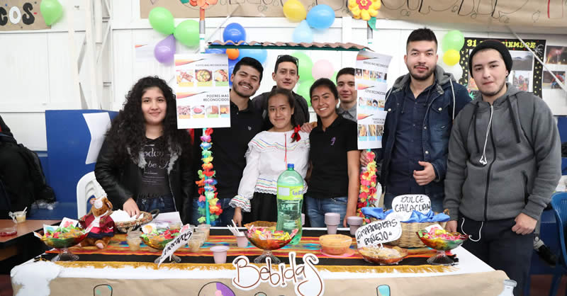 FERIA DE COLONIAS PARA INTERCAMBIAR LA CULTURA DE LAS REGIONES
