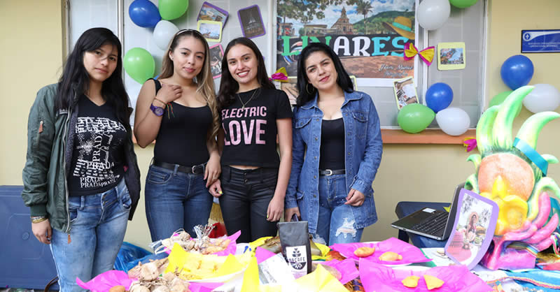 FERIA DE COLONIAS PARA INTERCAMBIAR LA CULTURA DE LAS REGIONES