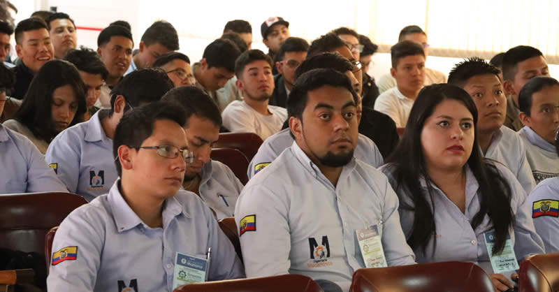 AVANCE TECNOLÓGICO EN SIMPOSIO “LA MECATRÓNICA APLICADA A LA BIOINGENIERÍA”