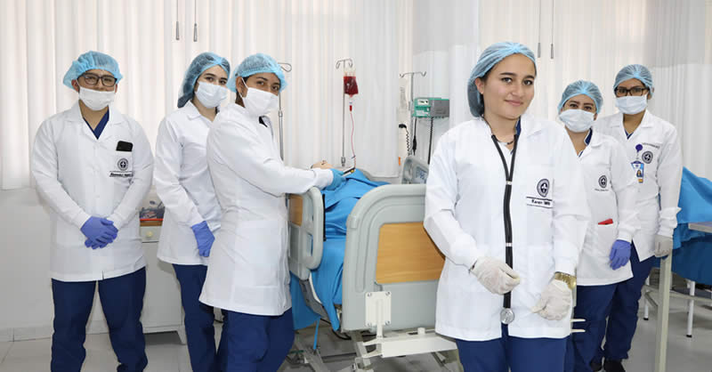 PROGRAMA DE ENFERMERÍA CUMPLE 50 AÑOS AL SERVICIO Y CUIDADO DE LA SALUD