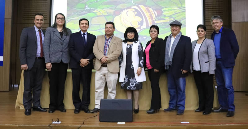 LANZAMIENTO DEL LIBRO: FORTALECIMIENTO EMPRESARIAL