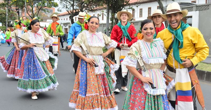LA CULTURA UNIVERSITARIA EN EL IX FESTIVAL DE DANZAS INTERNACIONAL