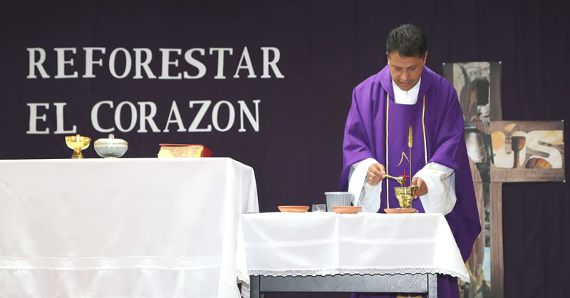TRES PROPÓSITOS EN EL DÍA DE LA CENIZA: AYUNO, ORACIÓN Y LIMOSNA