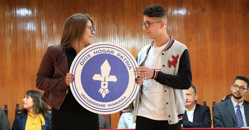 BIENVENIDOS ESTUDIANTES DE PRIMER SEMESTRE