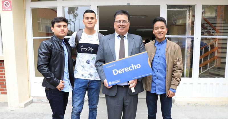 BIENVENIDOS ESTUDIANTES DE PRIMER SEMESTRE