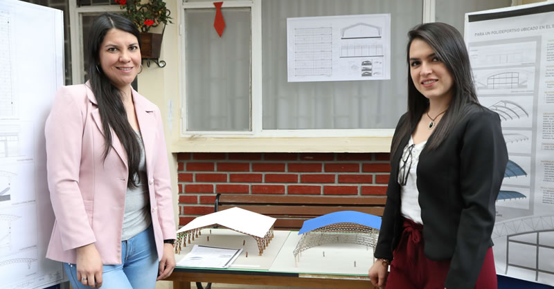 ESTUDIANTES DE INGENIERÍA CIVIL EXPONEN PROYECTOS INTEGRADORES