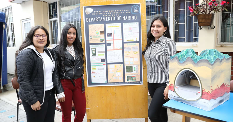 ESTUDIANTES DE INGENIERÍA CIVIL EXPONEN PROYECTOS INTEGRADORES