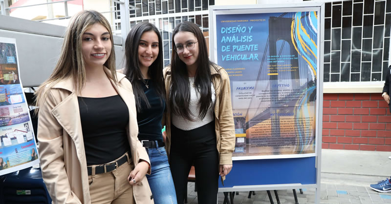 ESTUDIANTES DE INGENIERÍA CIVIL EXPONEN PROYECTOS INTEGRADORES