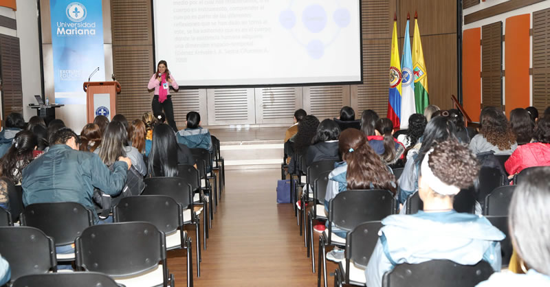 PEDAGOGIA, INVESTIGACIÓN Y CULTURA EN II SEMINARIO INTERNACIONAL DE EDUCACIÓN BÁSICA