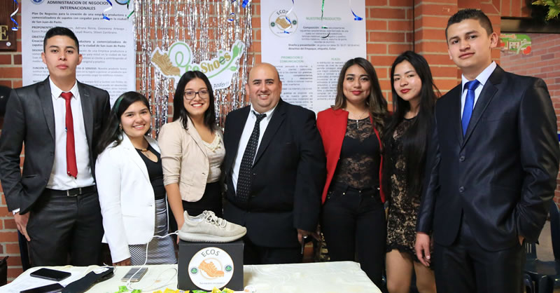 UNIDAD DE EMPRENDIMIENTO DESARROLLA LA XII MUESTRA EMPRESARIAL UNIVERSITARIA