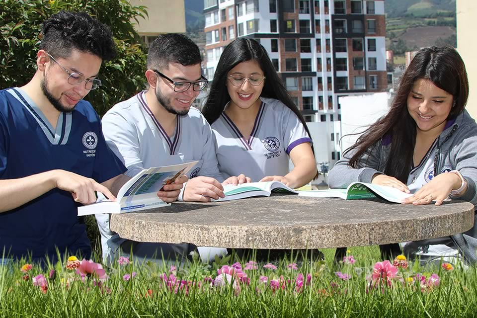 Admisiones, Registro y Control Académico