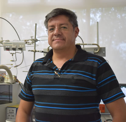 Dr. Omar Amador Muñoz