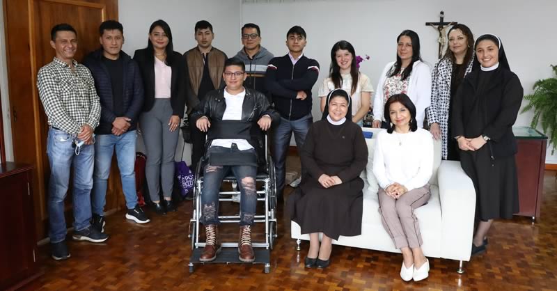 ESTUDIANTES DE INGENIERÍA MECATRÓNICA ELABORARON SILLA DE RUEDAS BIPEDESTADORA