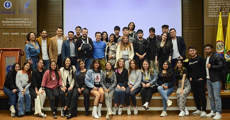 PROGRAMA DE COMUNICACIÓN SOCIAL CUMPLE 10 AÑOS Y CELEBRA CON LA SEMANA DE LA COMUNICACIÓN
