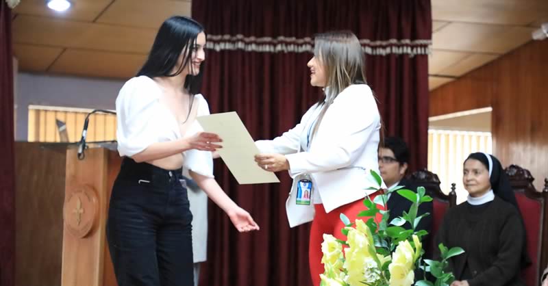 ESTUDIANTES DE BACHILLERATO PARTICIPARON EN EL DIPLOMADO EN CONTABILIDAD BÁSICA