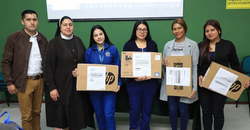 ESTUDIANTES Y EGRESADOS DE LA UNIVERSIDAD MARIANA SE BENEFICIAN CON HERRAMIENTAS TECNOLÓGICAS