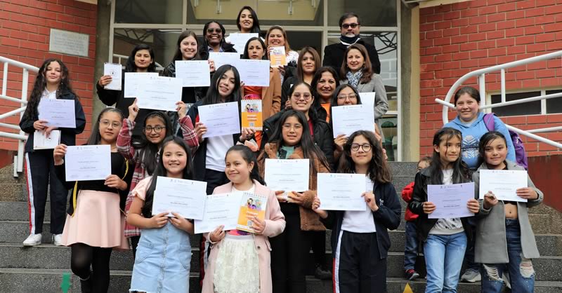 MAESTRÍA EN PEDAGOGÍA Y ENTIDADES GUBERNAMENTALES RECONOCEN A “NIÑAS BRILLANTES”