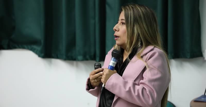 DOCTORANDA PRESENTÓ PROYECTO DE INVESTIGACIÓN SOBRE PEDAGOGÍA DE LA DIVERSIDAD FUNCIONAL