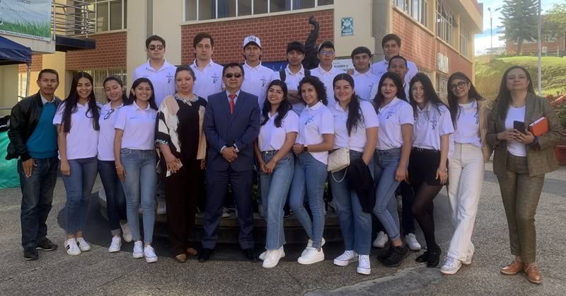 SE FORTALECEN LAZOS ENTRE LOS PROGRAMAS DE CONTADURÍA PÚBLICA DE LA UNIVERSIDAD MARIANA Y LA PONTIFICIA UNIVERSIDAD CATÓLICA DEL ECUADOR