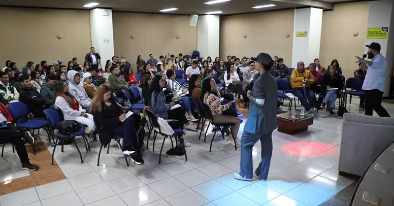 CON CONFERENCIAS SOBRE MARKETING MODERNO CELEBRAN EL DÍA DEL MERCADÓLOGO