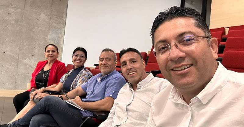 ESTUDIANTE DEL DOCTORADO EN PEDAGOGÍA, REALIZÓ PASANTÍA EN LA UNIVERSIDAD SANTIAGO DE CALI