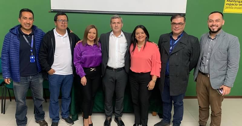 ESTUDIANTE DEL DOCTORADO EN PEDAGOGÍA PRESENTÓ PROYECTO SOBRE FORMACIÓN HUMANA