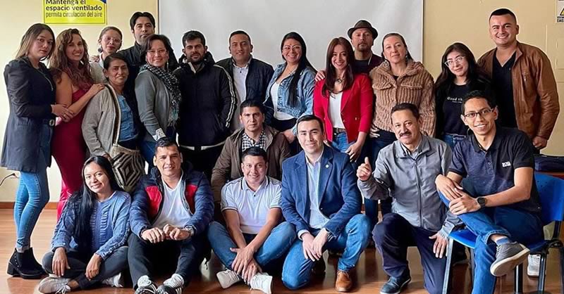 ESTUDIANTES DEL DOCTORADO EN PEDAGOGÍA PARTICIPAN EN SEMINARIOS DIRIGIDOS POR ACADÉMICO INTERNACIONAL