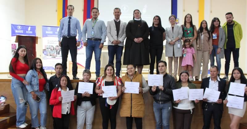 PRIMERA ENTREGA DE CERTIFICACIONES DE LA ESCUELA DE EMPRENDIMIENTO
