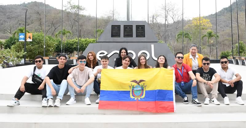 ESTUDIANTES DEL PROGRAMA DE MERCADEO DE LA UNIVERSIDAD MARIANA REALIZAN MISIÓN ACADÉMICA EN ECUADOR