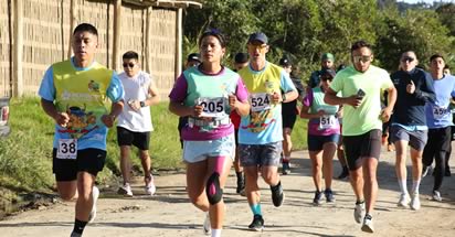 Noticia: Se recibe reconocimiento por compromiso con el desarrollo social y cultural a través de la Carrera Atlética Guaguas de Pan