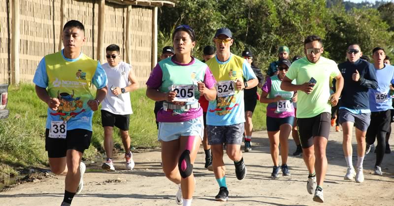 SE RECIBE RECONOCIMIENTO POR COMPROMISO CON EL DESARROLLO SOCIAL Y CULTURAL A TRAVÉS DE LA CARRERA ATLÉTICA GUAGUAS DE PAN