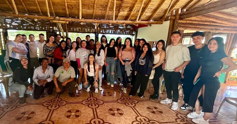 ESTUDIANTES DE CONTADURÍA PÚBLICA FORTALECEN SU FORMACIÓN EN ECONOMÍA VERDE CON SALIDA EMPRESARIAL