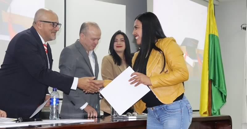 CLAUSURA DEL II DIPLOMADO EN COMPETENCIAS AVANZADAS EN CUIDADOS INTENSIVOS