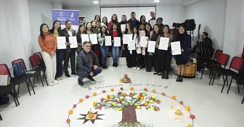 CULMINÓ DIPLOMADO EN EDUCACIÓN PROPIA E INTERCULTURAL EN CUMBAL