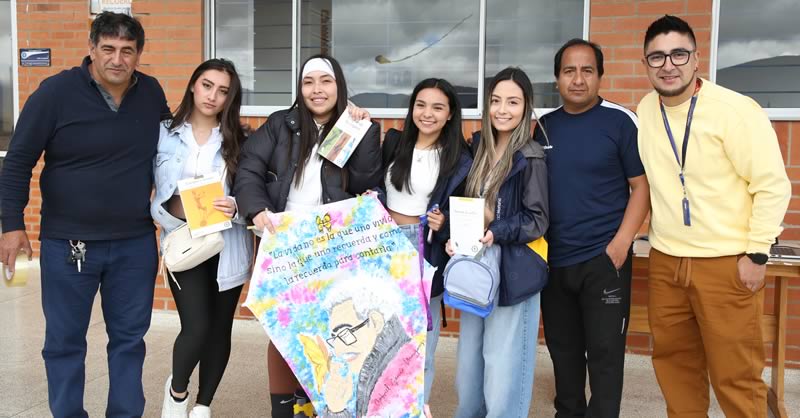 COLORES Y CREATIVIDAD EN EL CIELO: PRIMER ENCUENTRO DE COMETAS EN LA UNIVERSIDAD MARIANA