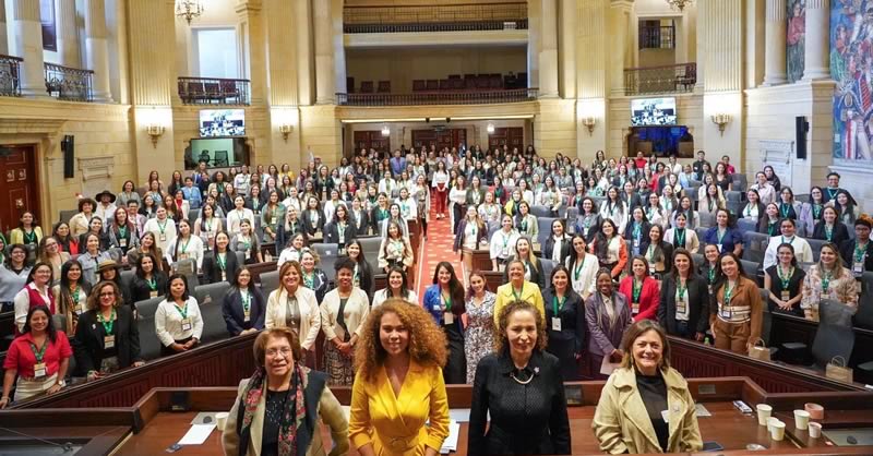 NEUROLAB: INTEGRACIÓN DE LA MÚSICA Y EL ARTE PARA PROMOVER EL BIENESTAR EN MUJERES UNIVERSITARIAS