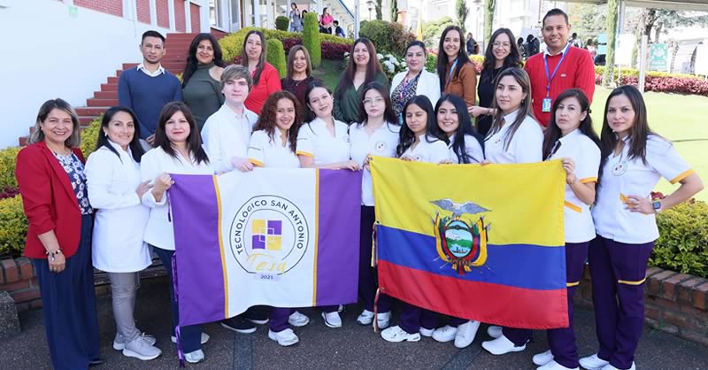 DELEGACIÓN DEL INSTITUTO SAN ANTONIO DE QUITO REALIZÓ MOVILIDAD ACADÉMICA EN LA UNIVERSIDAD MARIANA