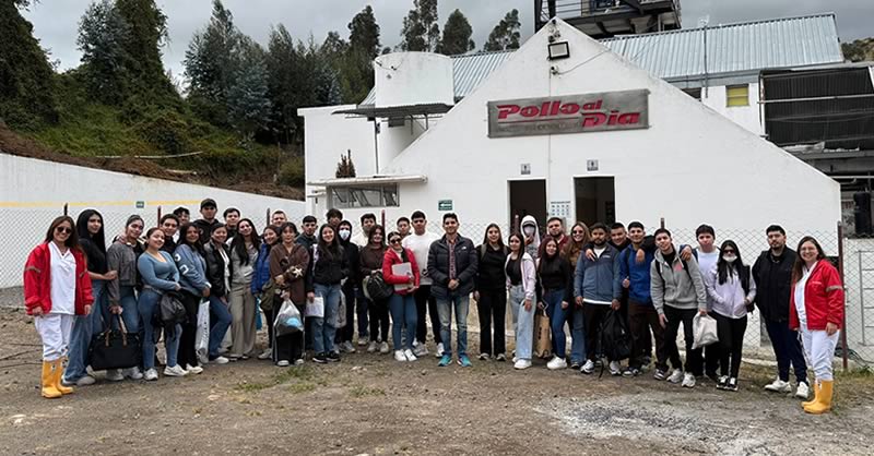 UNIVERSIDAD MARIANA IMPULSA EL APRENDIZAJE EXPERIENCIAL Y LA SOSTENIBILIDAD EMPRESARIAL CON VISITA ACADÉMICA A POLLO AL DÍA S.A.S.