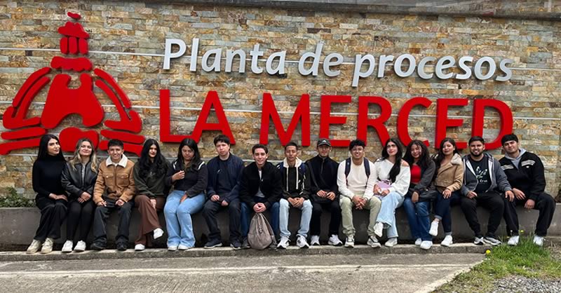 DE LA TEORÍA A LA PRÁCTICA: ESTUDIANTES DE ADMINISTRACIÓN DE NEGOCIOS INTERNACIONALES VIVEN EXPERIENCIA EMPRESARIAL EN LA MERCED