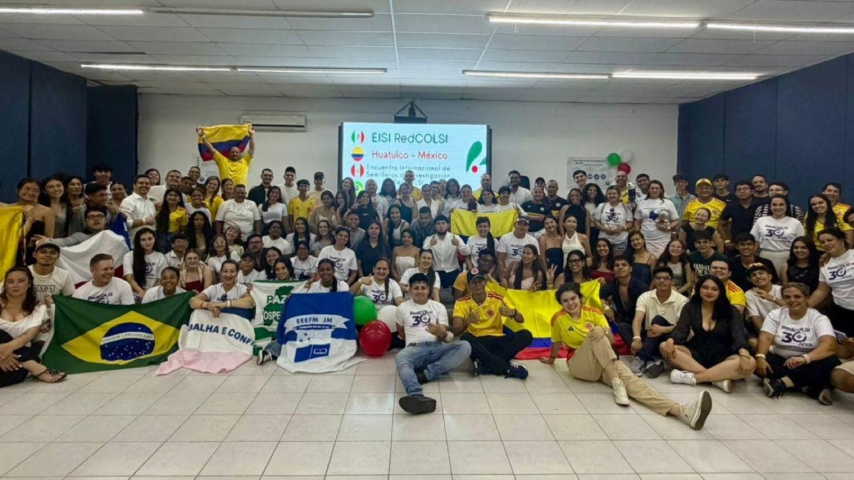 Estudiante de Licenciatura en Básica Primaria representa a Colombia en EISI México con investigación en educación STEM