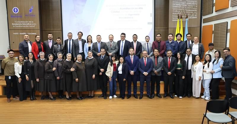 ENTREGAN RECONOCIMIENTO INSTITUCIONAL AL PROGRAMA DE INGENIERÍA MECATRÓNICA POR OBTENER LA ACREDITACIÓN EN ALTA CALIDAD