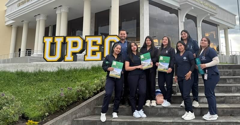 REGENCIA DE FARMACIA FORTALECE SU PROYECCIÓN INTERNACIONAL CON MOVILIDAD ACADÉMICA A ECUADOR