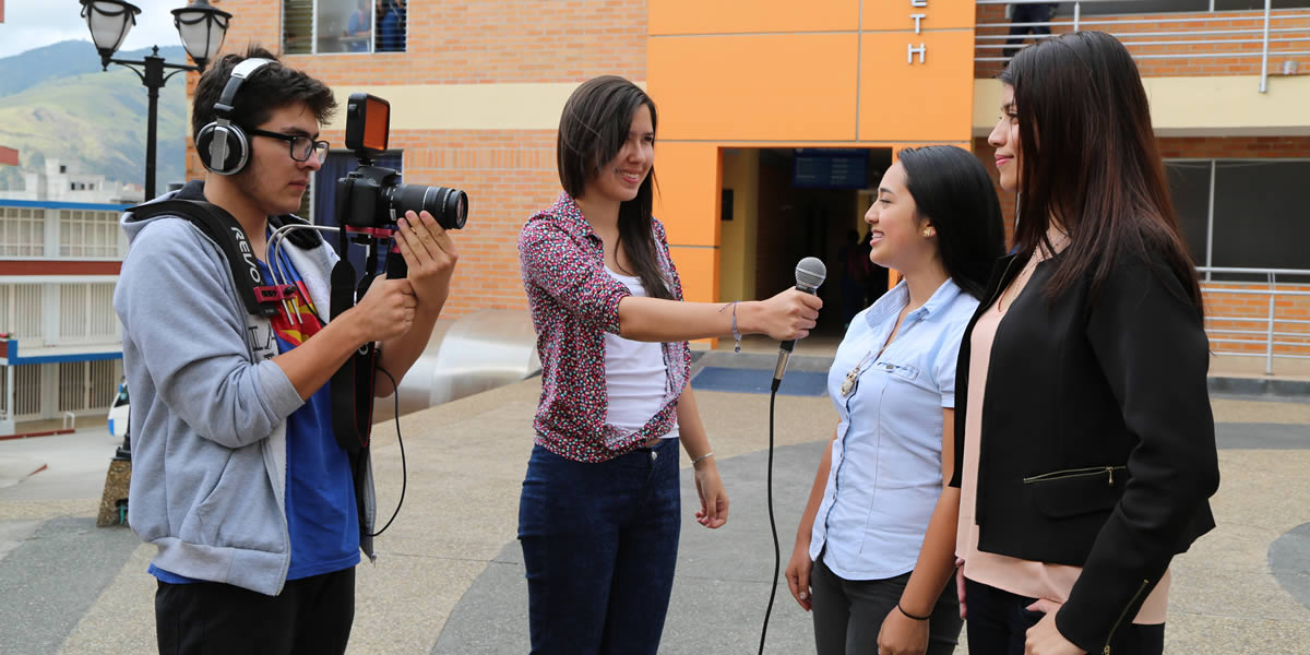 Programas Profesionales - Programas Académicos